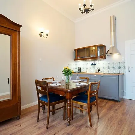 Apartamenty Everysky - Plac Ratuszowy 51 Jelenia Gora Exterior photo