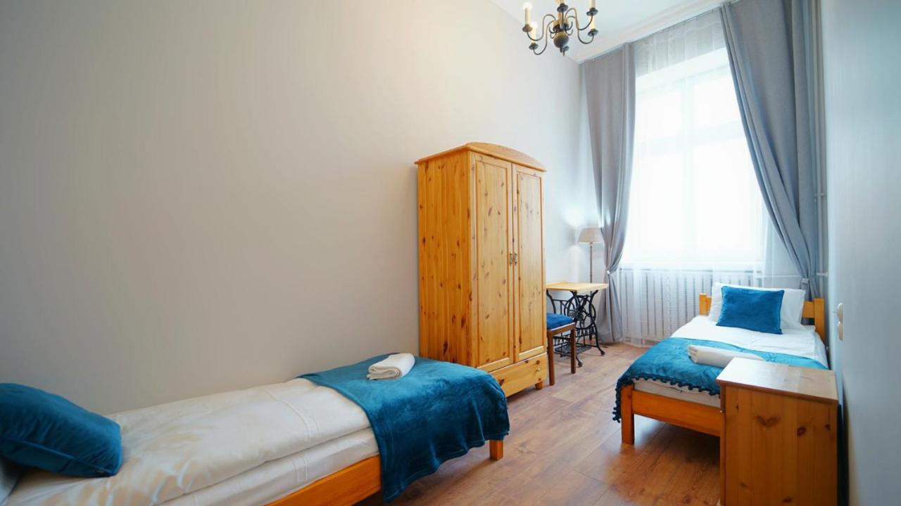 Everysky - Plac Ratuszowy 51 *