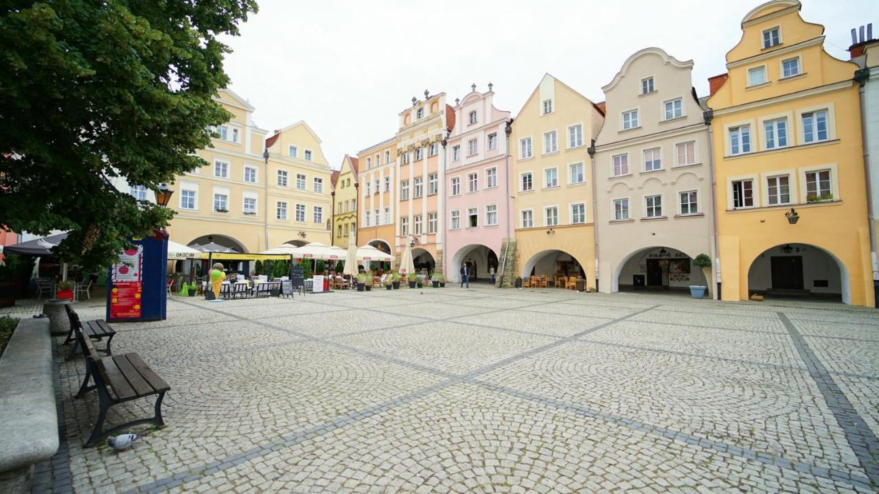 Everysky - Plac Ratuszowy 51 *